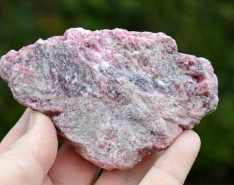 Pyroxmangite - 531 grams - Morro da Mina mine, Conselheiro Lafaiete, Minas Gerais, Brazil