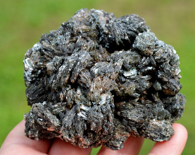 Clinochlore 407 grams - Koukouri diggings, Trantimou, Arrondissement of Diakon, Bafoulabé Cercle, Kayes Region, Mali