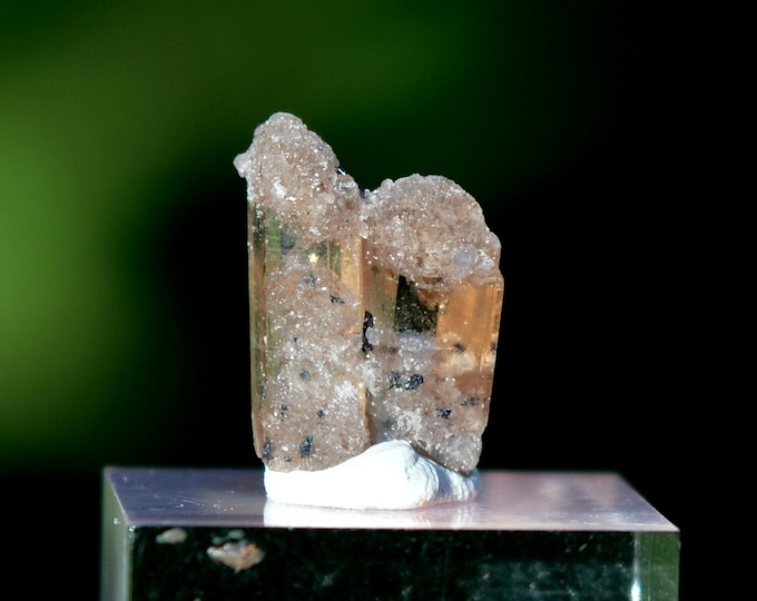 Topaz 1.1 grams - Topaz Mountain, Thomas Range, Juab County, Utah, USA