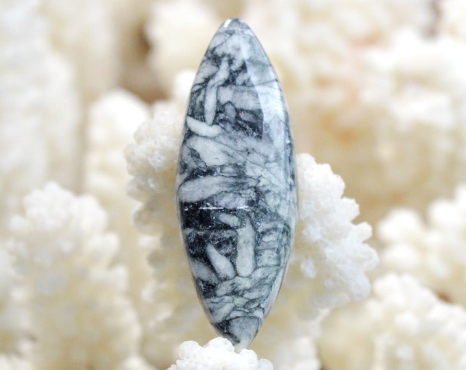 Pinolite 20 carat - natural stone cabochon pendant - Austria / EE38