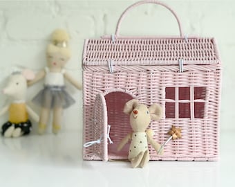 Rattan House Basket Wicker Small Dollhouse Gift for Girls 3 - 6 Years Old, Montessori Toddler Toy, Woodland Doll Carrier (Pink)