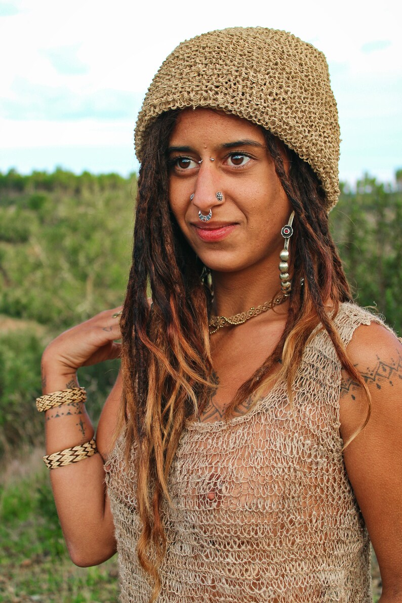 Chapeau en chanvre tissé à la main, chapeau rasta, chapeau dreads en chanvre, bonnet en chanvre, accessoires en chanvre, casquettes en chanvre, chapeau en cannabis, chapeau hippie, bohème, bonnet au crochet image 2