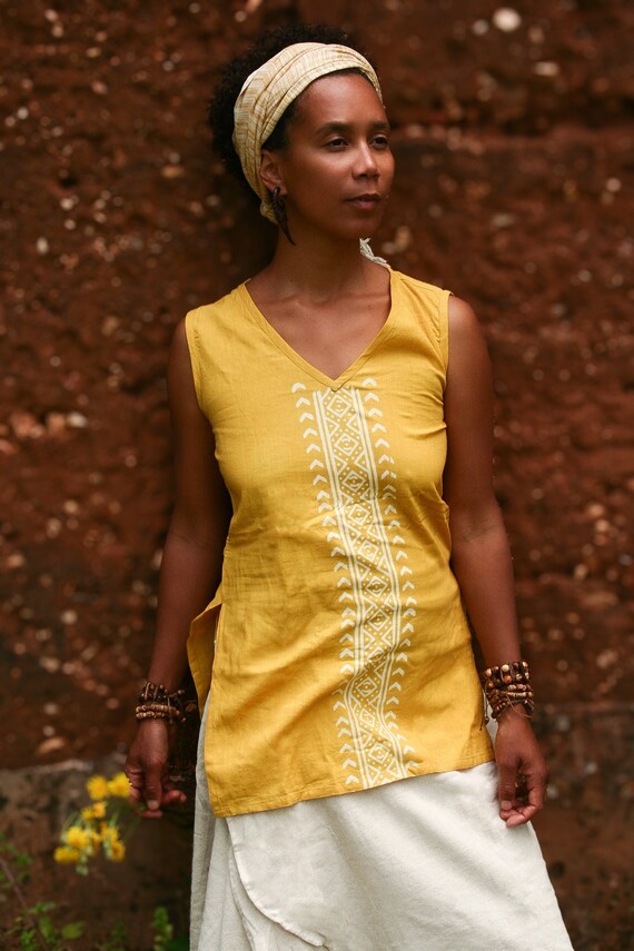 Vetement femme haut sale