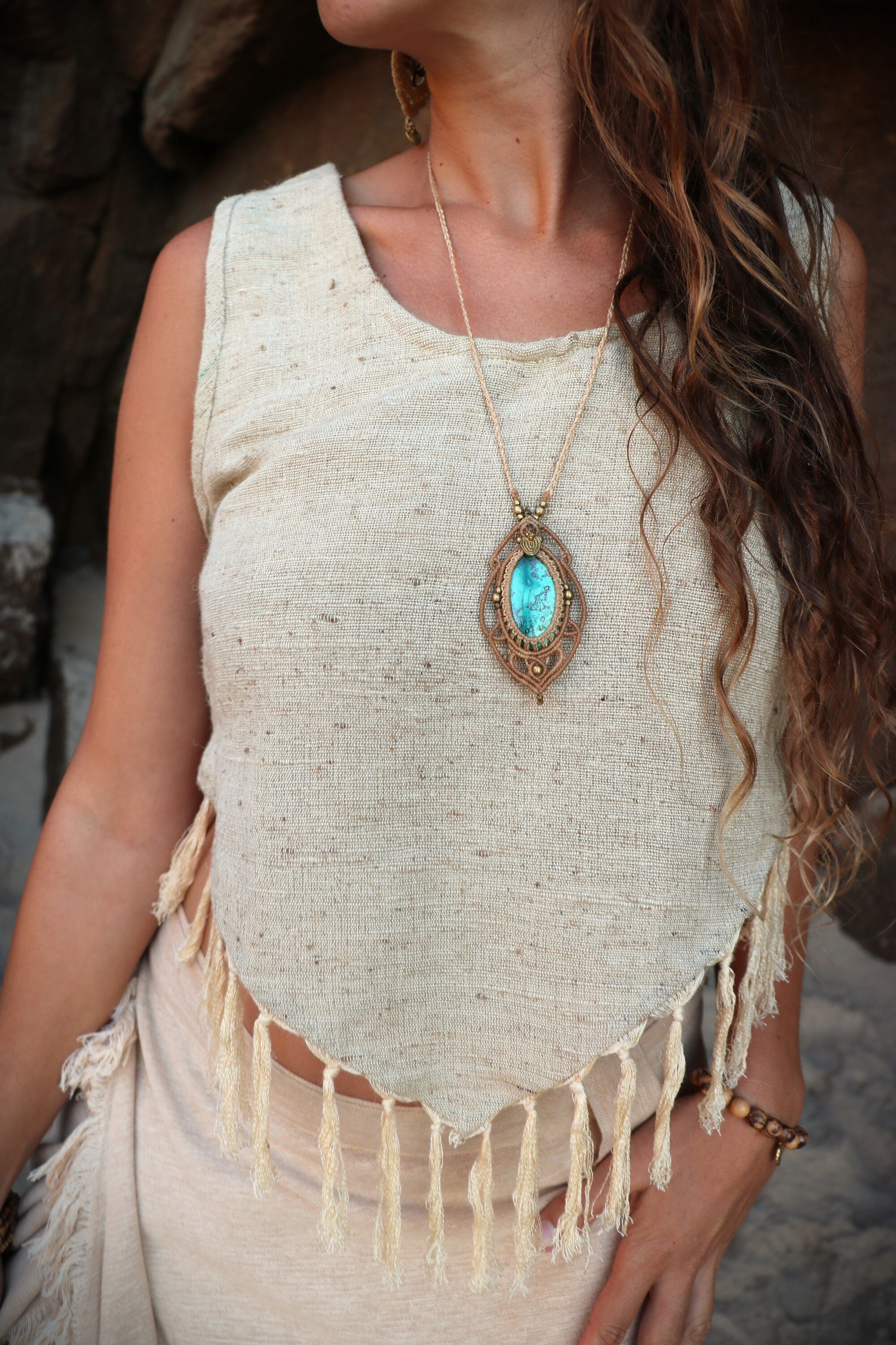 Turquoise cabochon necklace deals