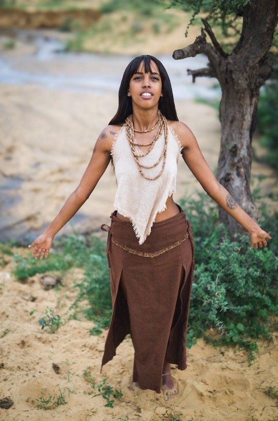 Haut dos nu en jute naturel - Court style bohème terreux