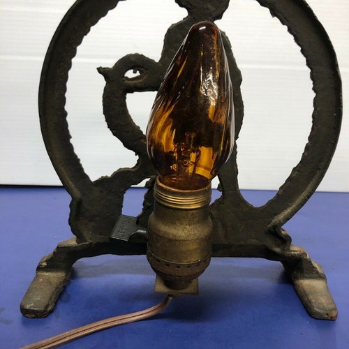 Antique Metal Leviton Statue shops Bedroom Lamp