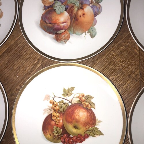 12 shops Pieces Set Painted Porcelain Plates E&R Golden Crown Bavaria Germany 7 3/4