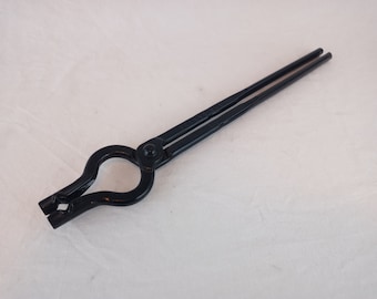 Blacksmith 5/8 v bit tongs, bolt jaw tongs