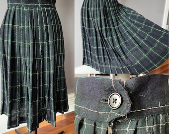 Vintage 26" Furry Tartan kilt style pleated skirt l Plaid