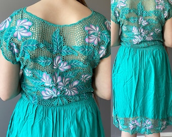 Vintage jurkenset van rayon met geborduurde oogjes uit de jaren 70