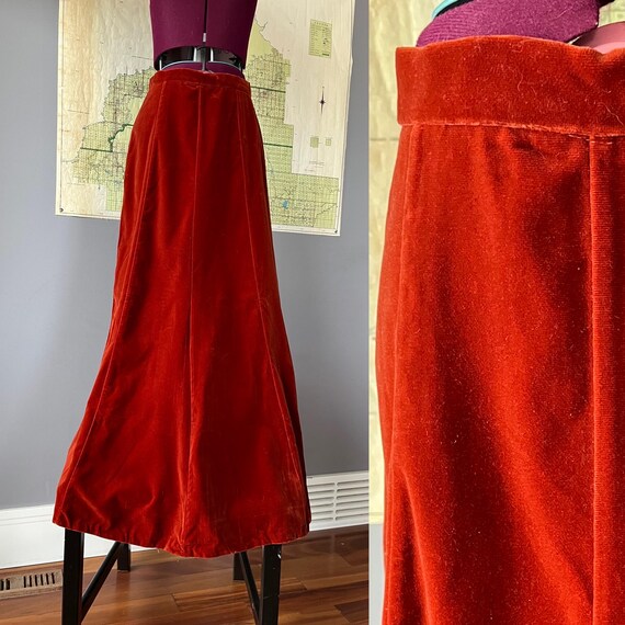 ENDORA ~ BEAUTIFUL RARE LATE 1960S VELVET AND LACE MAXI DRESS