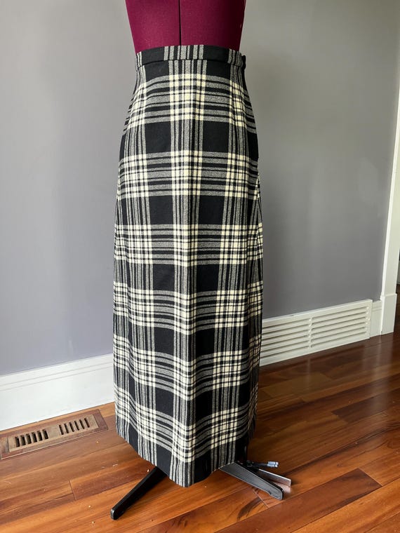 Plaid maxi skirt cream online