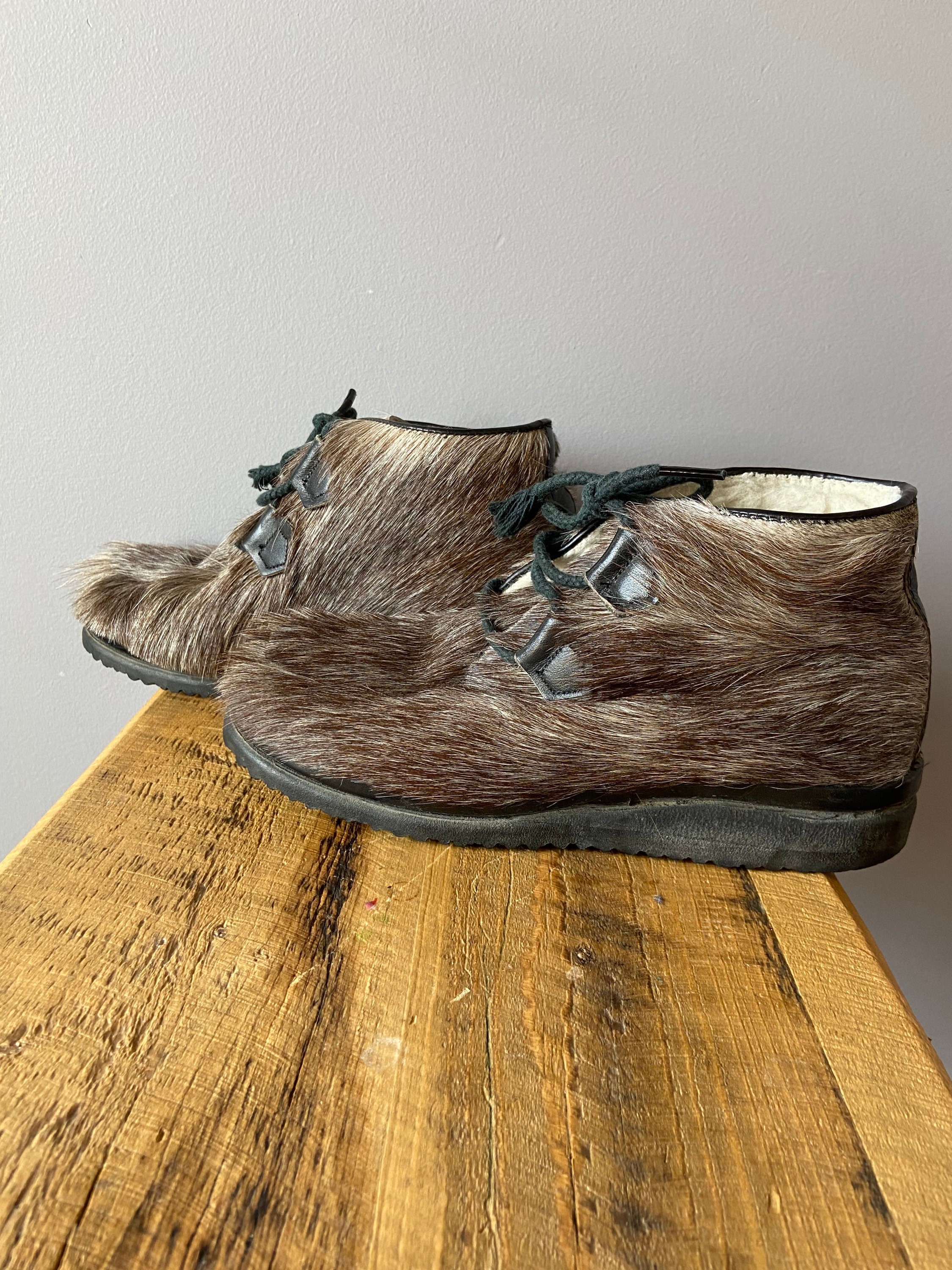 Vintage Capital Canada Inuik Boots, Fur Exterior, Wool Lined  display picture 3