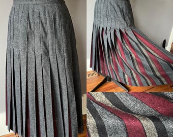 Vintage 33" grey peekaboo colors pleated kilt skirt