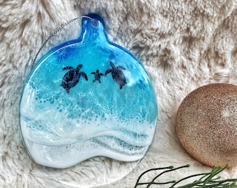 Made in Hawaii Turtle Christmas Ornament |Resin Ornament | Ocean ornament | Nautical Christmas Decor | Honu beach ornament | Mele Kalikimaka
