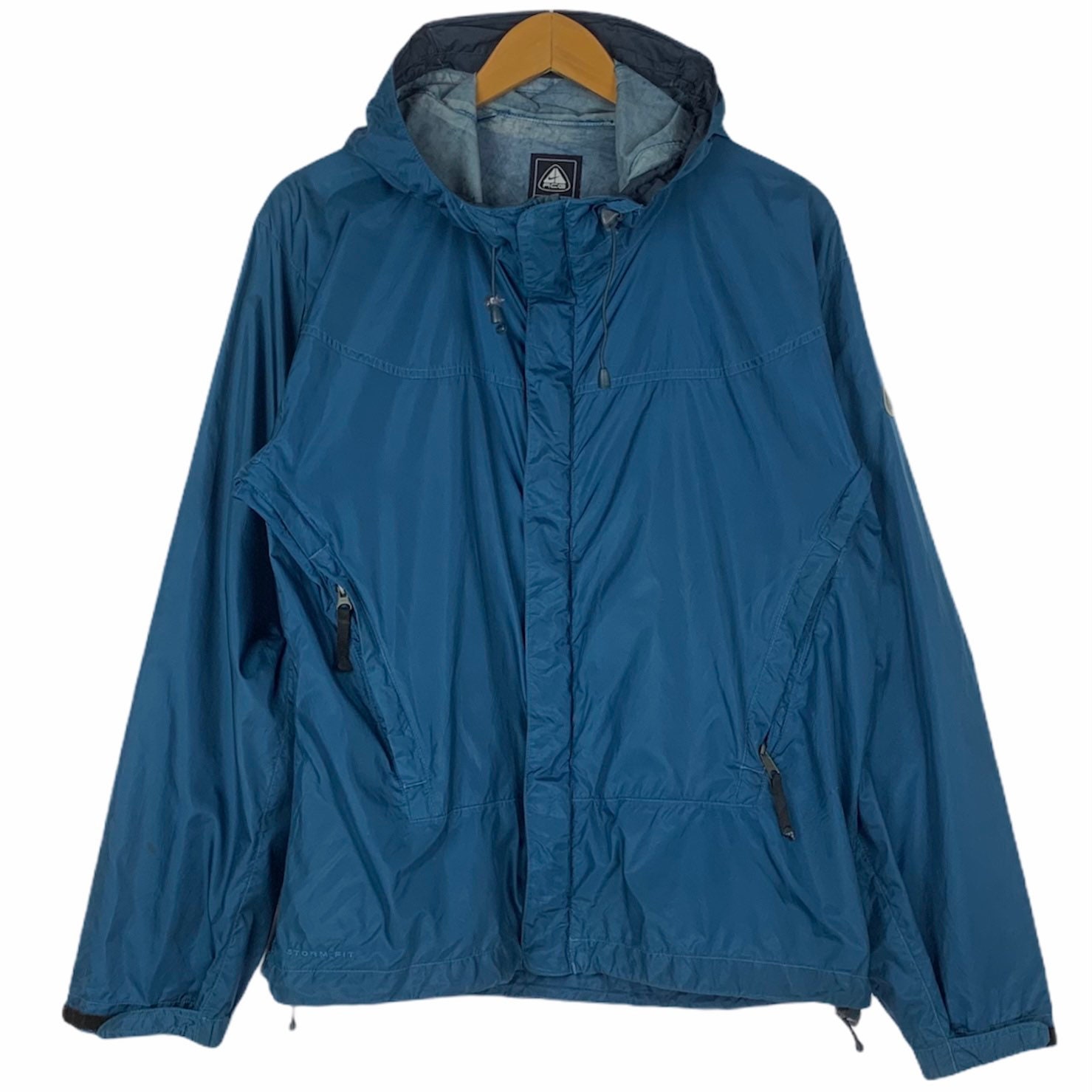 nike acg windbreaker