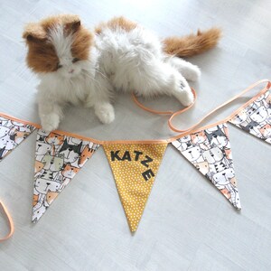 Cat pennant chain image 5