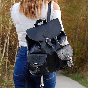 Sac à bandoulière en cuir noir, grand sac à dos, sac moderne, sac à bandoulière, sac Weekender, sac à main, sac d'école, sac à dos en cuir, sac à dos noir