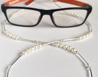 Sterling Silver Glasses chain with White Freshwater Cultured Pearls and Clear Quartz Round Gemstones