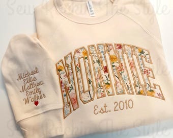 Nonnie Sweatshirt, Personalized Sweatshirt, Floral Crewneck, Embroidered Sweatshirt , Mother's Day, Custom Crewneck, Natural/Cream Color