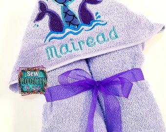 Personalized Mermaid Hooded Towel,Mermaid Bath Towel, Beach Towel,Mermaid Towel, Mermaid Birthday, Girls Bath Towel