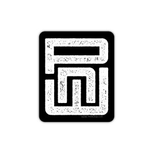 K&ouml;nnte beinhalten: Schwarz-wei&szlig;er Aufkleber mit geometrischem Design. Das Design ist ein stilisierter Buchstabe "P" mit wei&szlig;em Hintergrund und schwarzem Umriss. Der Aufkleber hat einen abgenutzten, Vintage-Look.