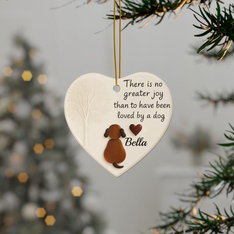 Adorno personalizado para amantes de los perros, regalo de recuerdo en forma de corazón, decoración navideña conmemorativa para mascotas, cita "No hay mayor alegría". imagen 5