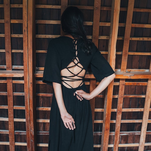 Svart maxiklänning med korsett • Boho-gudinnaklänning i ekologisk bomull