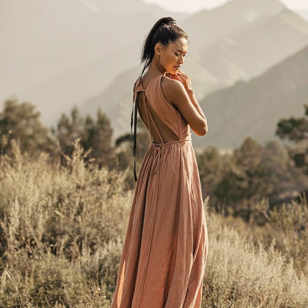 Vestido longo rosa-claro em algodão orgânico • Estilo boho com costas abertas
