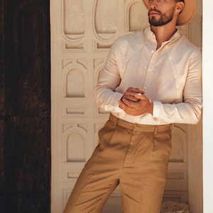 Unmatched elegance with Organic Classic Linen Fabrics. Brown lounge trousers to keep you looking sharp and stylish.