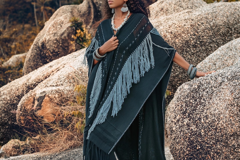 Boho Poncho – Express Yourself with This Unique Design.