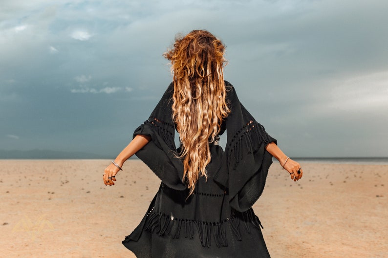 Flaunt Your Style with Our Adjustable Bohemian Jacket, Perfectly Combined with Stylish Wide Sleeves Kimono Robe
