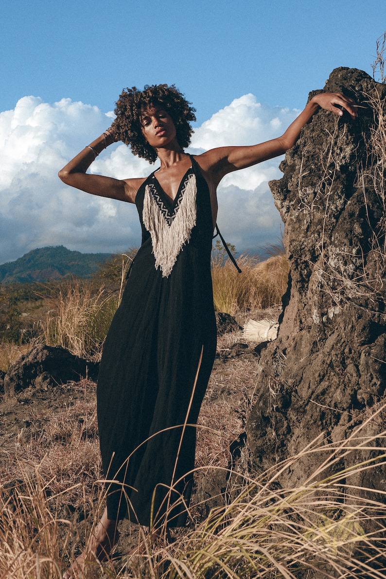 Look stylish and modern with this boho black dress! Enjoy the soft handwoven cotton and organic dye. Available in fabulous sizes XS / S / M / L - perfect for everyday wear.