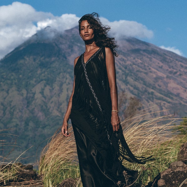 Vestido de diosa bohemia • Vestido negro transparente • Vestido largo tejido a mano • Vestido de crochet bordado • Vestido transparente bohemio • Vestido playero