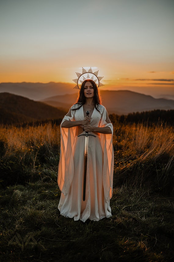 Off White Greek Goddess Dress Boho Bridal Wedding Dress Hippie Priestess  Dress Open Belly With Copper Ring Dress Bell Sleeves Dress -  Canada