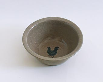 Vintage Jugtown Pottery Steinzeug-Schüssel - handbemaltes blaues Huhn - Seagrove Öffner - 1980