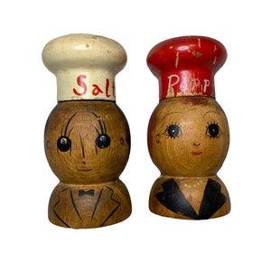 Antique Volco Brand Adorable Wood Couple Man And Woman Salt And Pepper Shakers