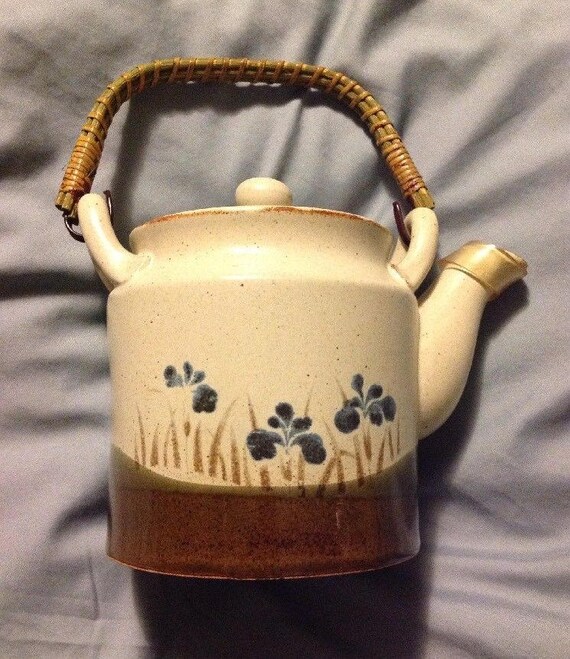 Home Appliances Teapots Otagiri Japan Stoneware Iris Teapot with Rattan