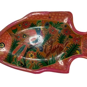 Vintage Talavera Mexico Terra Cotta Fish Wall Plate Pink Orange Jungle Animals