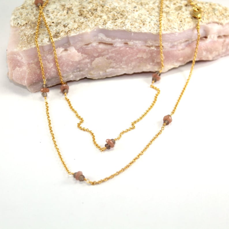 iolite Gemstone Necklace 18K Gold Plated 24 Inches Beaded Chain Necklace Gemstone Necklace Jewelry for girl woman/'s natural Peach Moonstone