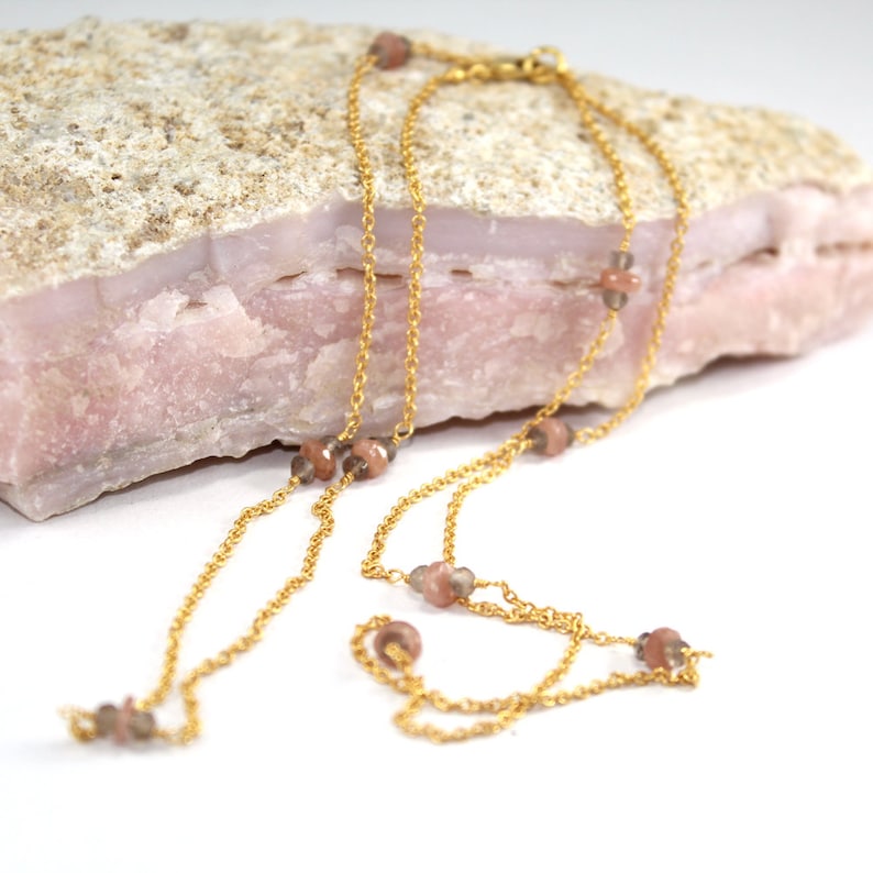 iolite Gemstone Necklace 18K Gold Plated 24 Inches Beaded Chain Necklace Gemstone Necklace Jewelry for girl woman/'s natural Peach Moonstone