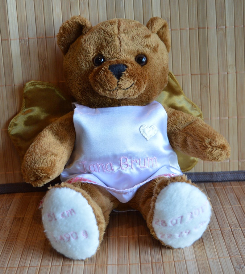 Schutzengel Teddy mit Namen und Daten bestickt Bild 4