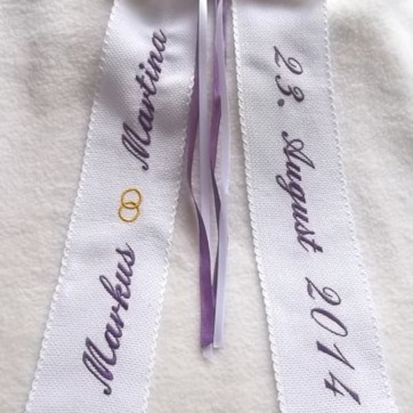 Wedding loop embroidered with personal data