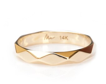 Anillo facetado, anillo de bodas, anillo de oro rosa, anillo geométrico, anillo de oro moderno, anillo facetado, anillo de oro de 14 k, anillo de oro de 18 k, anillo de bodas de oro