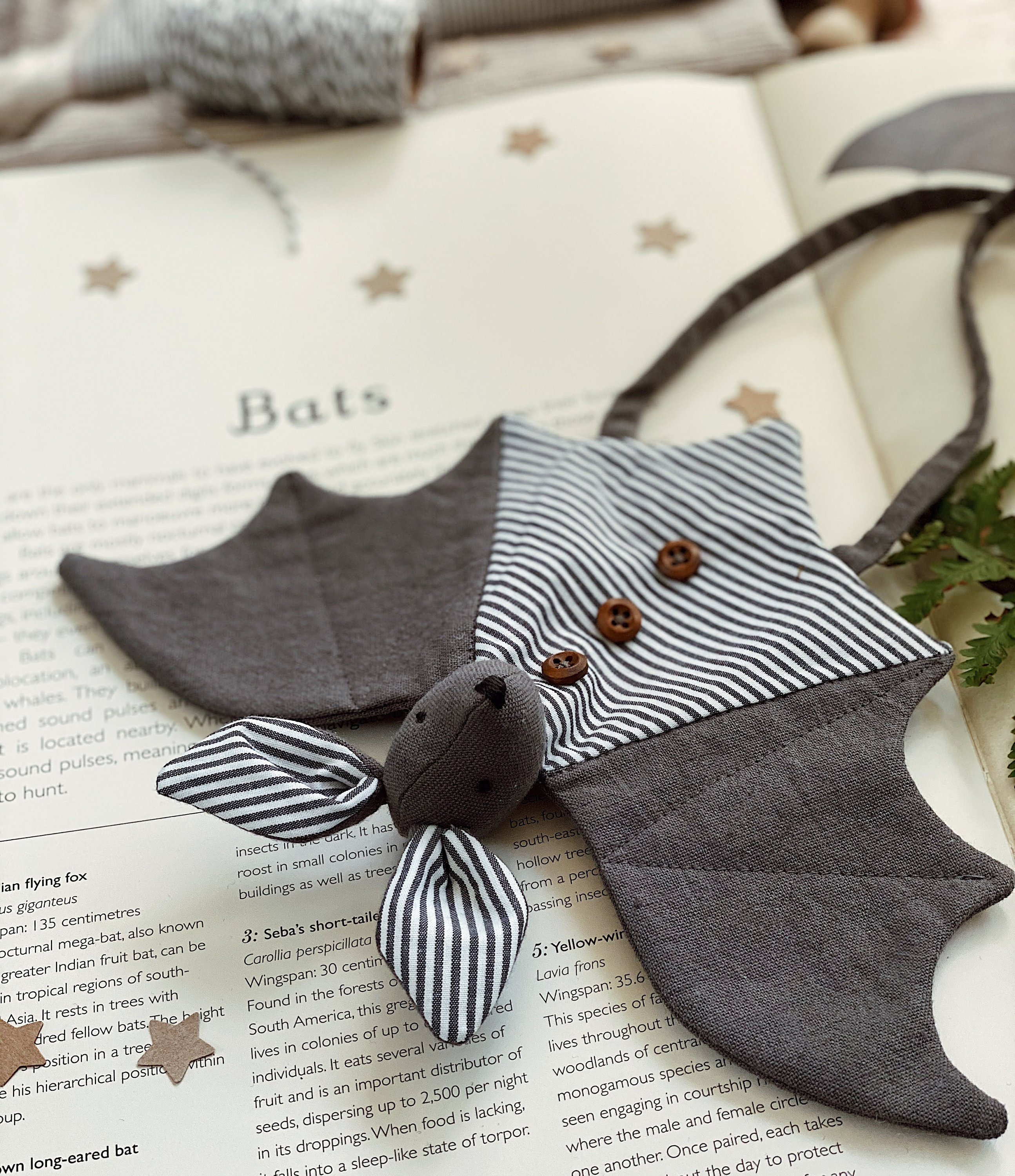 Bat Soft Toy Wall Hanging Decor Sewing Pattern and Tutorial - Etsy Canada