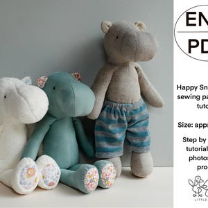 Modello di cucito e tutorial in formato PDF per il peluche ippopotamo Happy Snout Hippo.