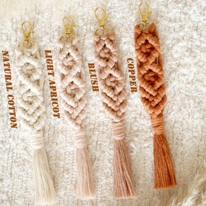 Macrame Keychain, Handmade Gift Idea, Made from Recycled Cotton Cord, Favours, Boho Bag Accessory, Christmas Stocking Fillers, Macrame gift Blush