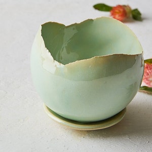 X-Large Green Ceramic Planter, Vase For Flowers, Home Decoration with a drainage hole and a saucer