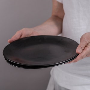 Juego de dos platos grandes de cerámica negra para dos personas, vajilla escandinava, plato principal