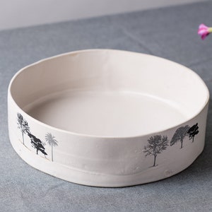 Large Round White Ceramic Baking Dish, Oven To Table Serving Dish, Handmade Modern Casserole Dish, Baking Pan, Gift for Mother